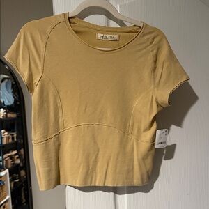 Free People protagonist Short-Sleeve Crop Top in tan